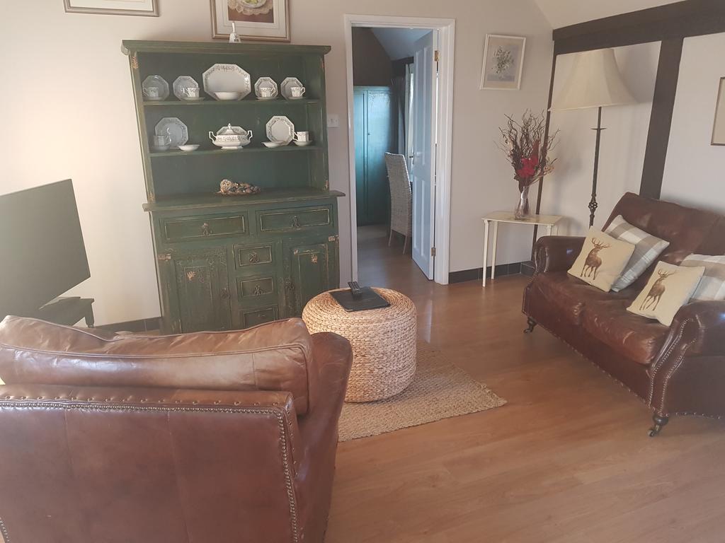 Common Leys Farm Villa Waterperry ภายนอก รูปภาพ